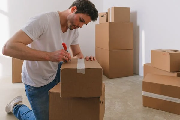 How Packers and Movers in Panchkula Handle Fragile Items